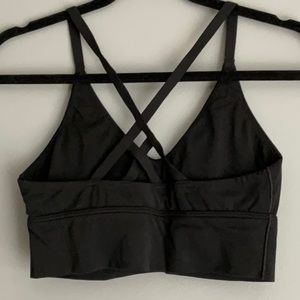Aerie Offline Strapy Sports Bra Size M